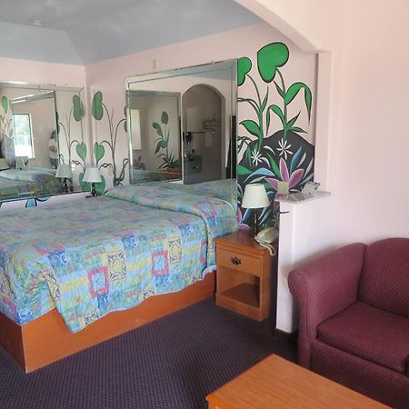 Travelers Inn And Suites 리버티 외부 사진
