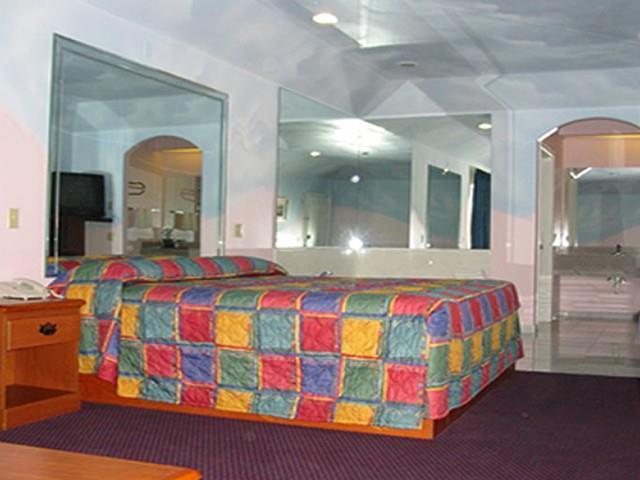 Travelers Inn And Suites 리버티 객실 사진